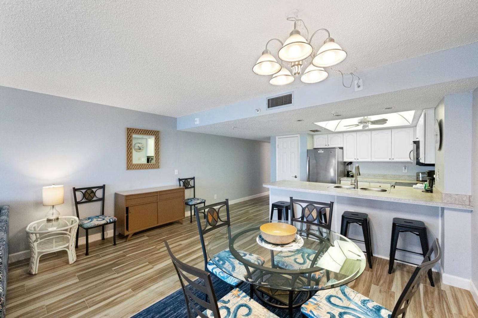201 Sandy Shores Condos St. Pete Beach Exterior photo